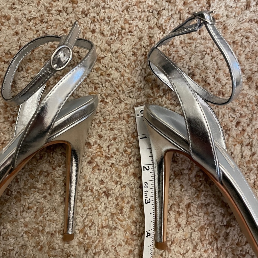 Nine West Special Occasion Heels - Picture 5 of 7